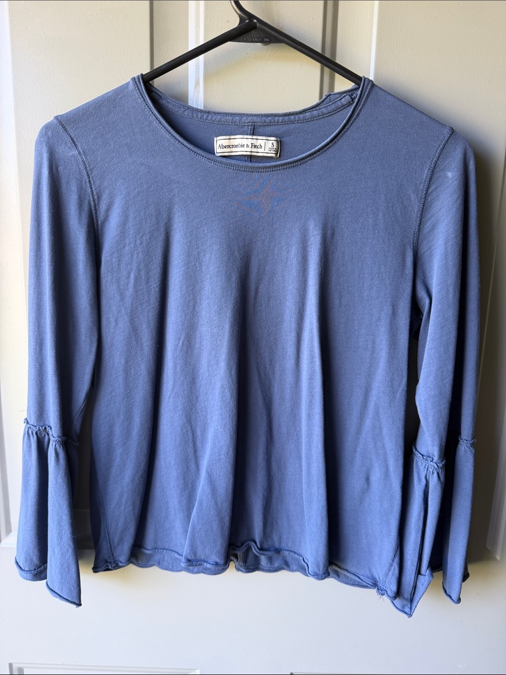 Abercrombie & Fitch Dusty Blue Long-Sleeve Ruffle Cuff Tee